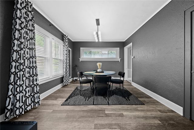 5971 Library Rd, Bethel Park, PA 15102