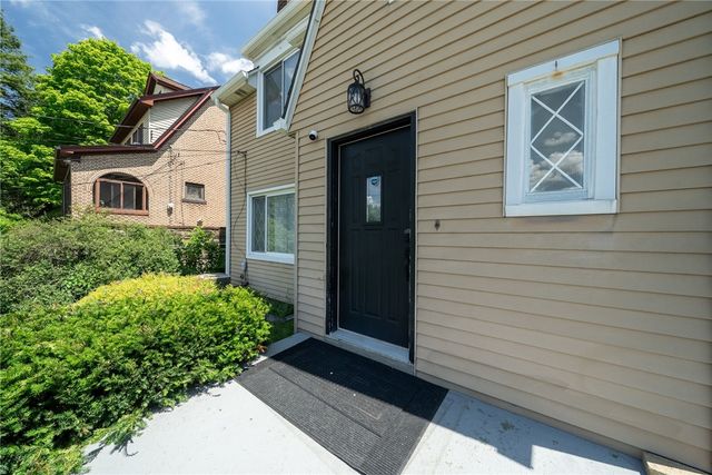 5971 Library Rd, Bethel Park, PA 15102