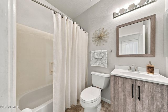 7125 W BRONCO Trail, Peoria, AZ 85383