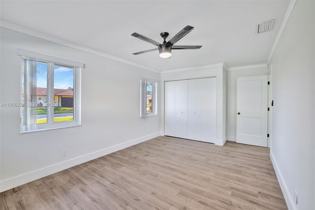 1911 NW 40th Ct, Oakland Park, FL 33309