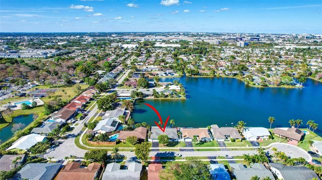 1911 NW 40th Ct, Oakland Park, FL 33309