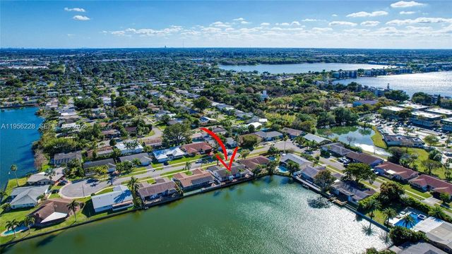 1911 NW 40th Ct, Oakland Park, FL 33309