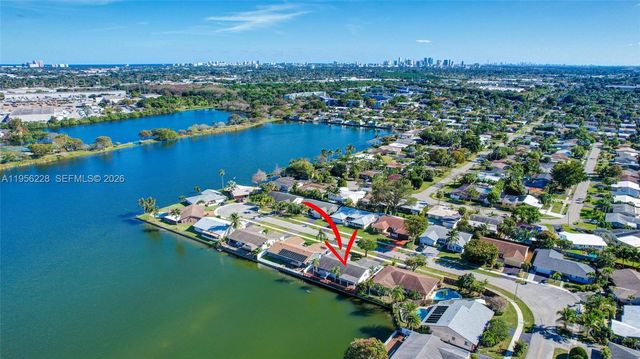 1911 NW 40th Ct, Oakland Park, FL 33309