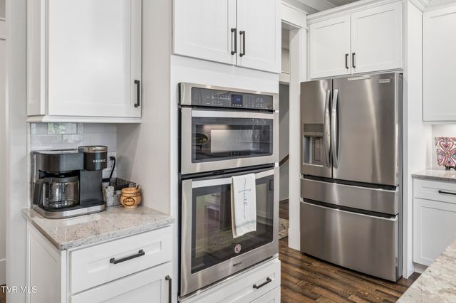 50 Sunset Ridge Court, Gray, TN 37615
