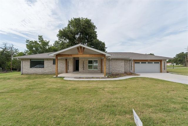 20699 Hensel Street, Harrah, OK 73045