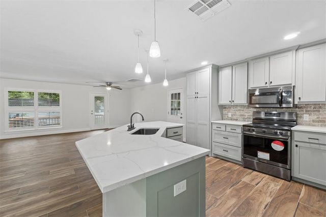 20699 Hensel Street, Harrah, OK 73045