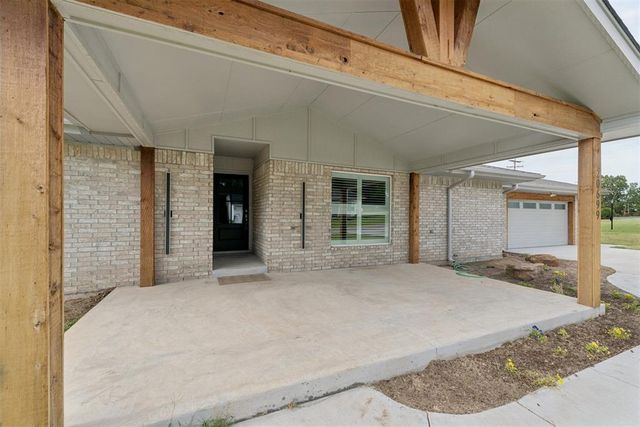 20699 Hensel Street, Harrah, OK 73045