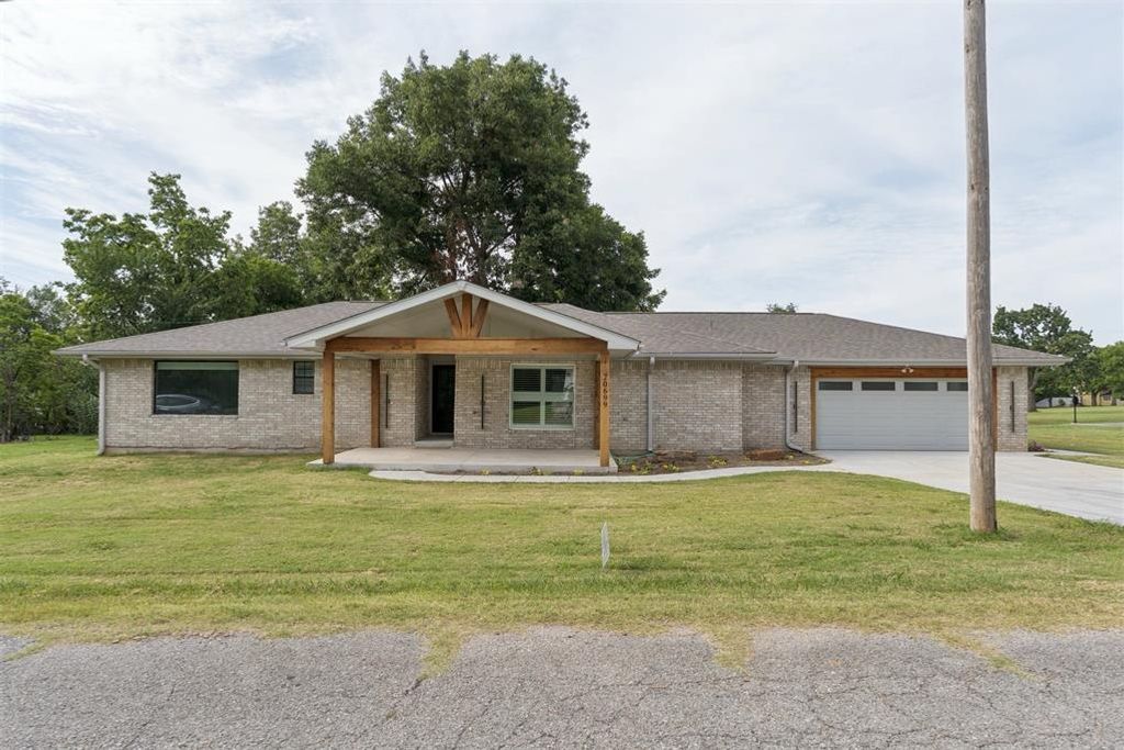 20699 Hensel Street, Harrah, OK 73045