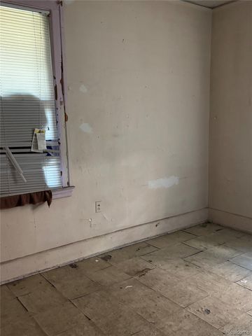1716 E Grand Blvd, Detroit, MI 48211
