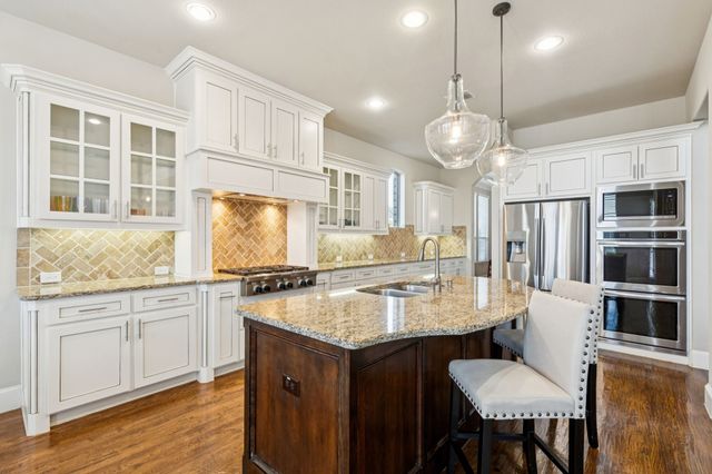 6073 Forefront Avenue, Frisco, TX 75036