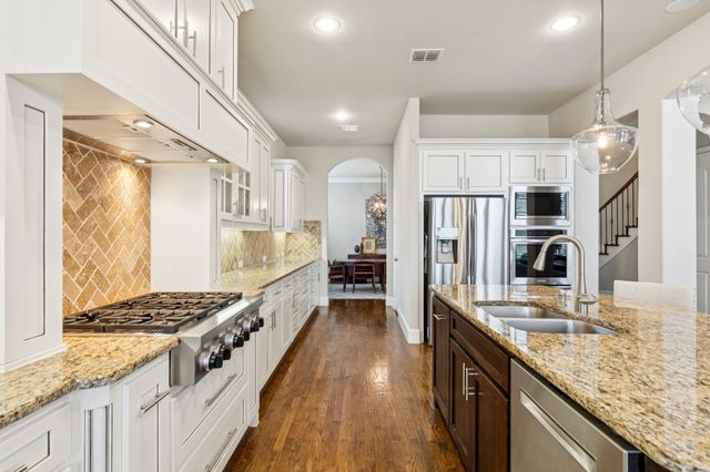 6073 Forefront Avenue, Frisco, TX 75036