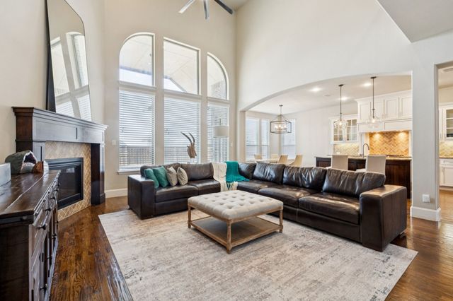 6073 Forefront Avenue, Frisco, TX 75036