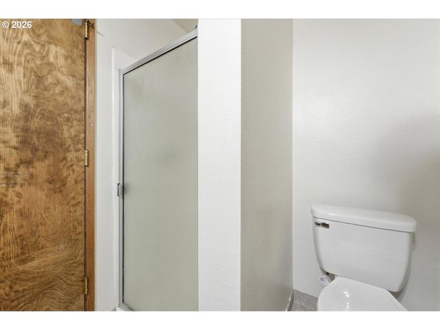 7045 N MEARS St, Portland, OR 97203