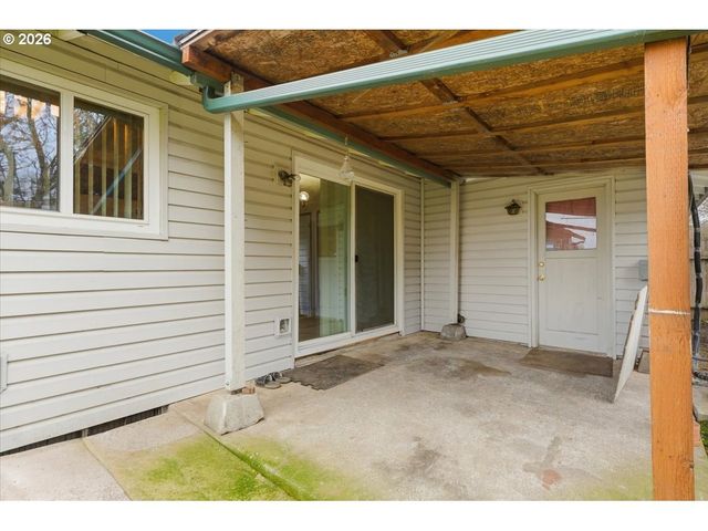 7045 N MEARS St, Portland, OR 97203