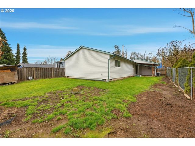 7045 N MEARS St, Portland, OR 97203