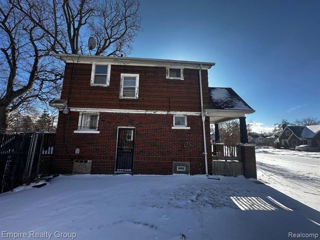 9326 Ward Street, Detroit, MI 48228