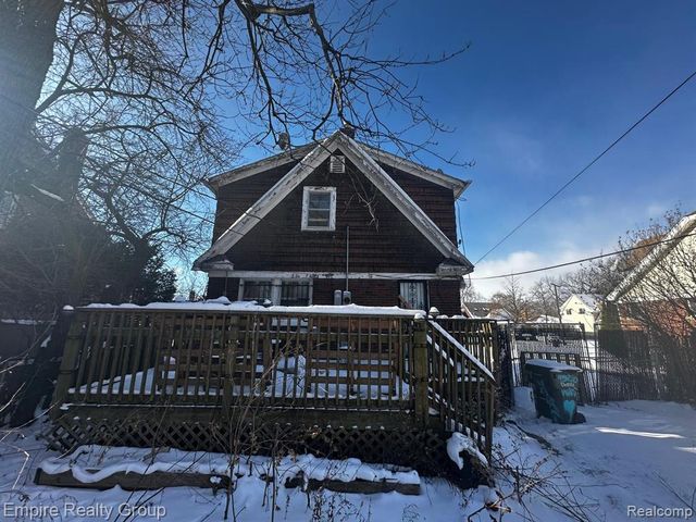 9326 Ward Street, Detroit, MI 48228