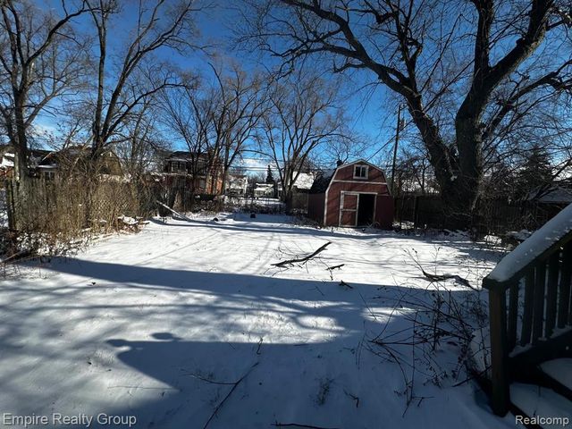 9326 Ward Street, Detroit, MI 48228
