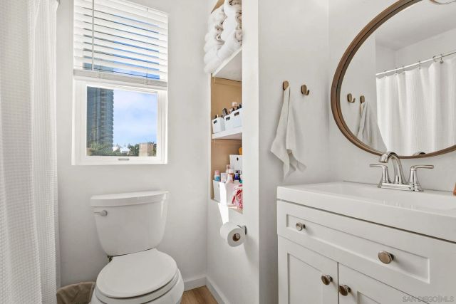 221 Island 503, San Diego, CA 92101