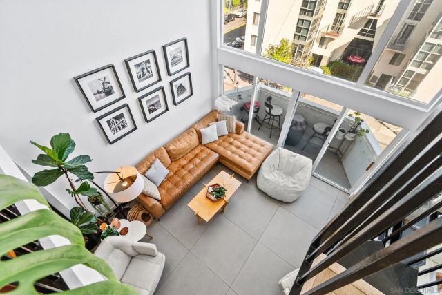 221 Island 503, San Diego, CA 92101