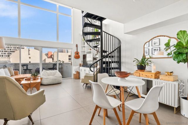 221 Island 503, San Diego, CA 92101