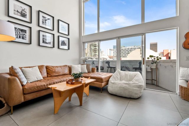 221 Island 503, San Diego, CA 92101