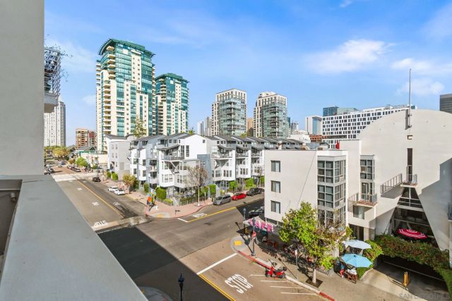 221 Island 503, San Diego, CA 92101
