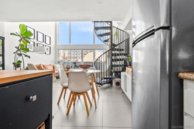 221 Island 503, San Diego, CA 92101