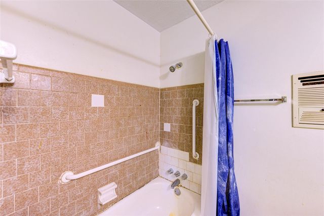3138 Sunbeam Street, Houston, TX 77051