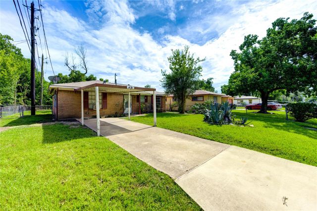 3138 Sunbeam Street, Houston, TX 77051