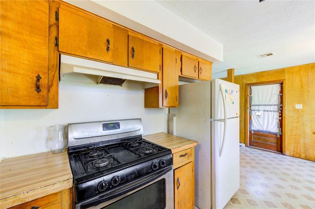 3138 Sunbeam Street, Houston, TX 77051