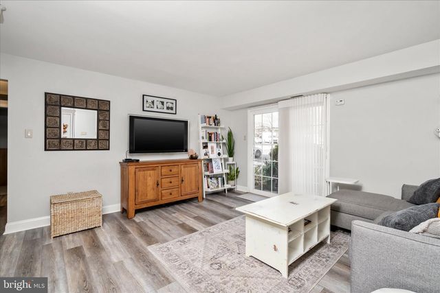 1609 SOCIETY PL, Newtown, PA 18940