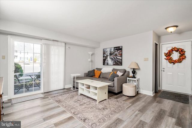 1609 SOCIETY PL, Newtown, PA 18940