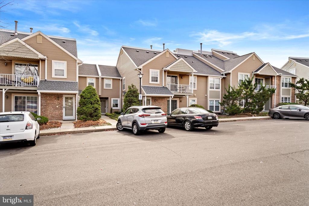 1609 SOCIETY PL, Newtown, PA 18940