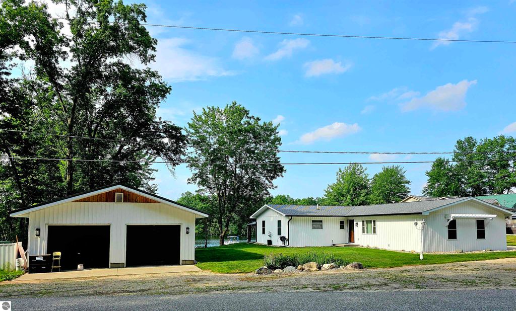 Image 49 of property listing at 6760 W Shore Drive, Weidman, MI 48893