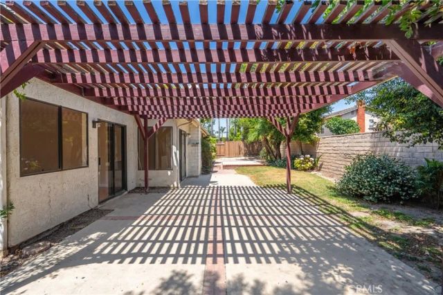 156 Appletree, Camarillo, CA 93012