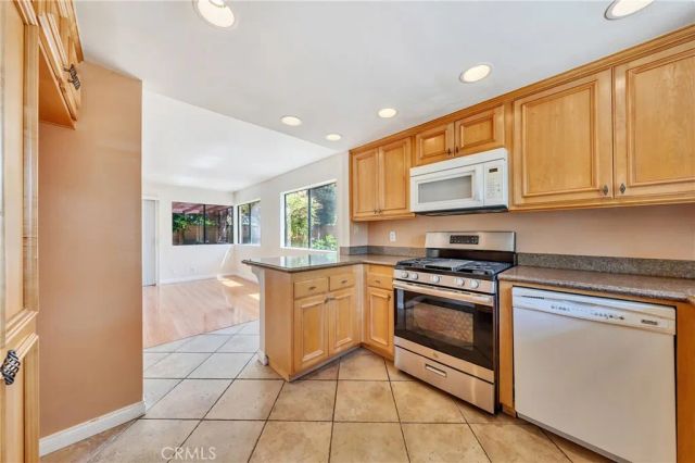 156 Appletree, Camarillo, CA 93012