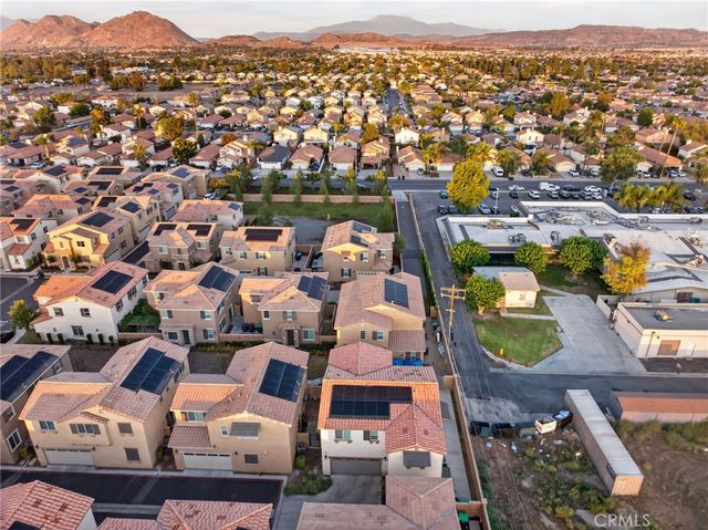 2245 Liberty Court, Perris, CA 92571