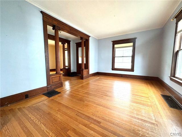 174 East Genesee Street, Auburn, NY 13021