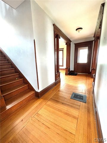 174 East Genesee Street, Auburn, NY 13021
