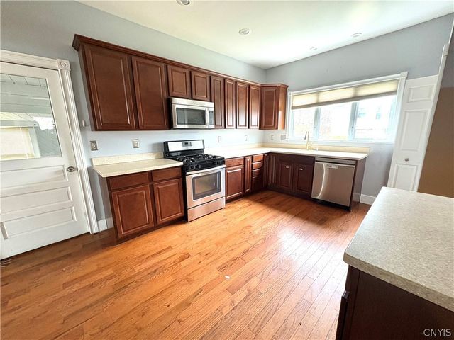 174 East Genesee Street, Auburn, NY 13021