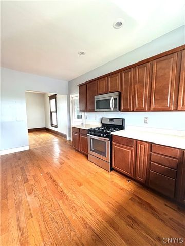 174 East Genesee Street, Auburn, NY 13021