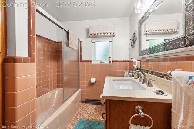3425 Lomar Drive, Fort Gratiot Charter Township, MI 48059