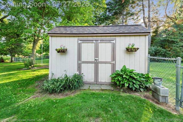 3425 Lomar Drive, Fort Gratiot Charter Township, MI 48059