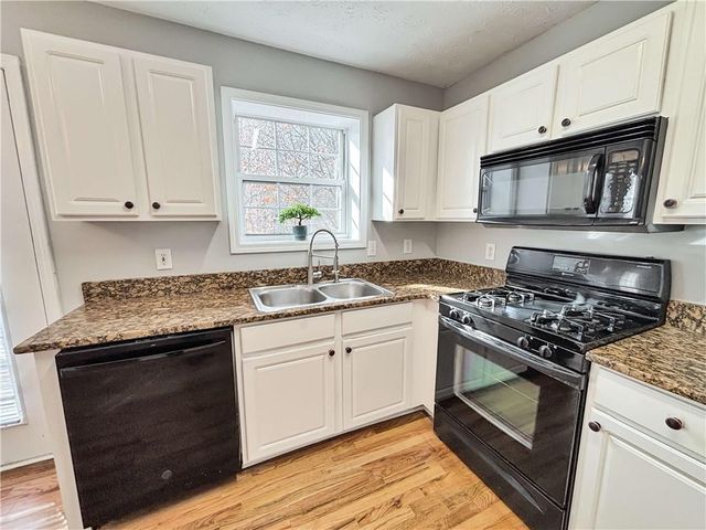 3829 Mast Court, Kennesaw, GA 30144