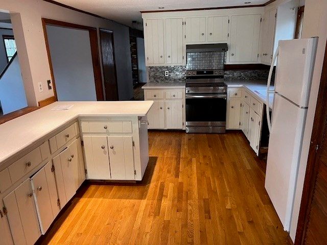 15 N End Rd, Townsend, MA 01469