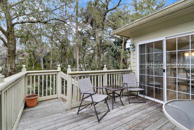 30 Valencia Drive 10B, Hilton Head Island, SC 29928