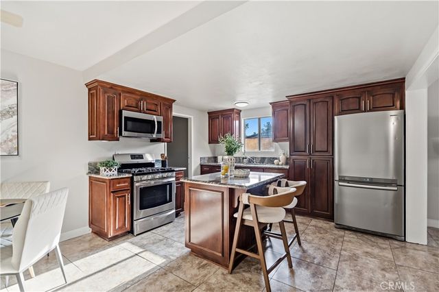 3119 E Valley View, West Covina, CA 91792