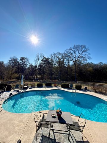 212 Shady Grove Ln., Midland City, AL 36350