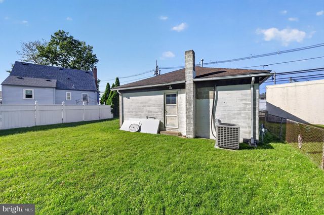 870 W BROWNING RD, Bellmawr, NJ 08031